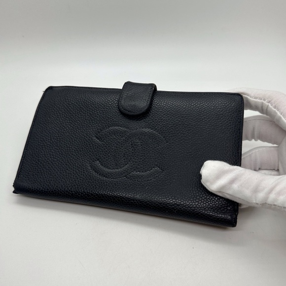 Chanel Large Pebbled leather wallet - Picture 3 of 14